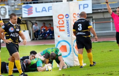 Le fait du match à Pau : refus de l'essai de M. James