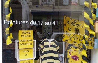 Les commerçants soutiennent les "jaune et noir"